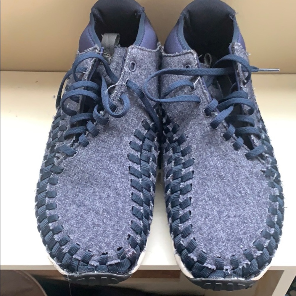 Nike woven footscape